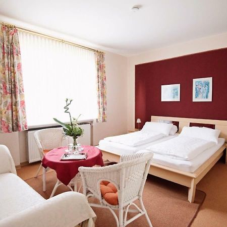 Hotel-Pension Am Boehmepark Soltau Zewnętrze zdjęcie