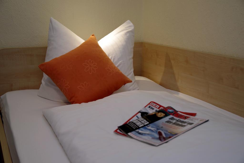 Hotel-Pension Am Boehmepark Soltau Zewnętrze zdjęcie