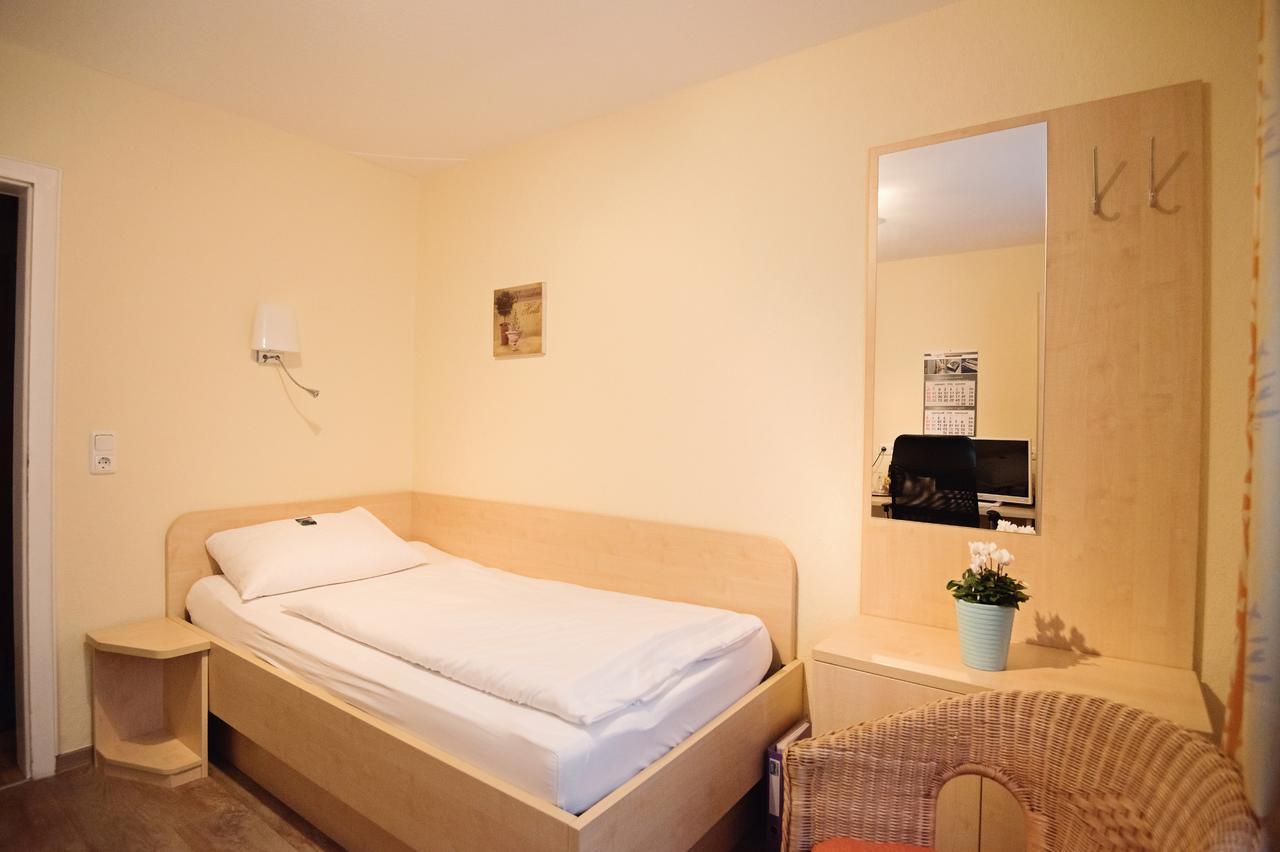 Hotel-Pension Am Boehmepark Soltau Zewnętrze zdjęcie