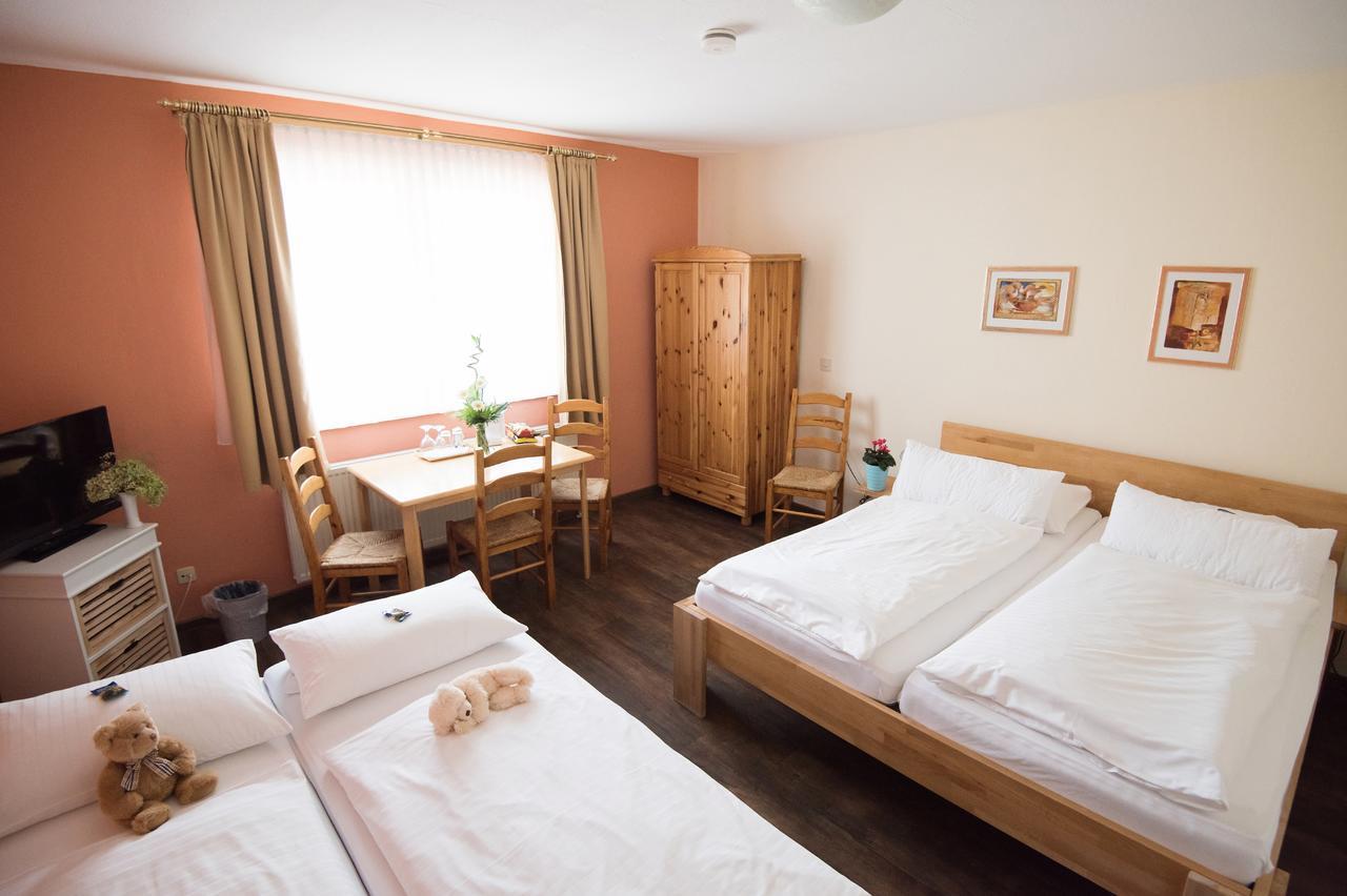 Hotel-Pension Am Boehmepark Soltau Zewnętrze zdjęcie
