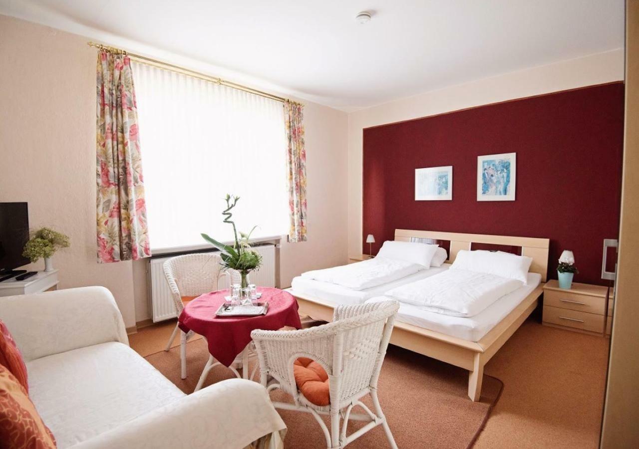 Hotel-Pension Am Boehmepark Soltau Zewnętrze zdjęcie